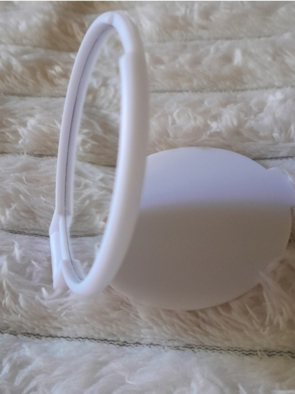 Compact Round Travel Mirrors - Pink and White Set - Picture 3 of 4